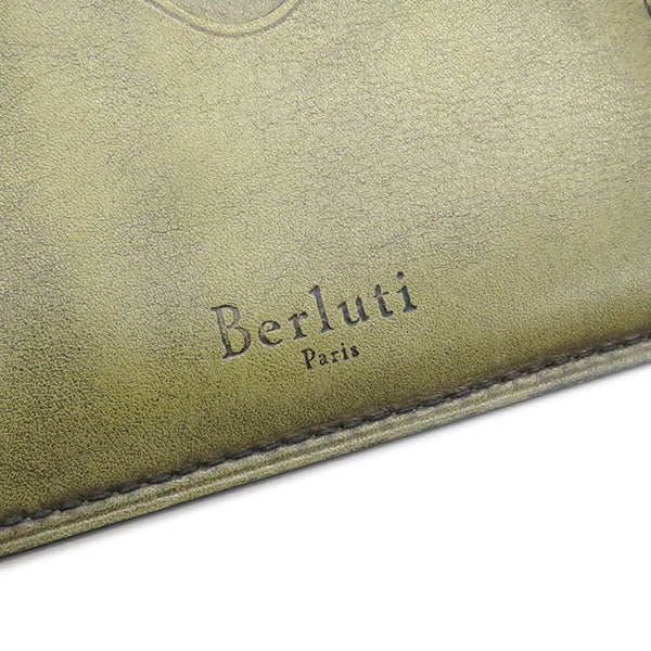 ベルルッティ BERLUTI カリグラフィ カーキ系 ヴェネチアンスクリットレザー コインケース ガンメタル金具